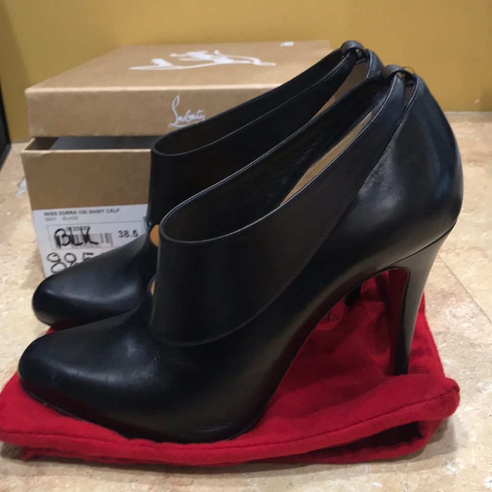 Christian Louboutin miss zorra pumps size 38 1/2